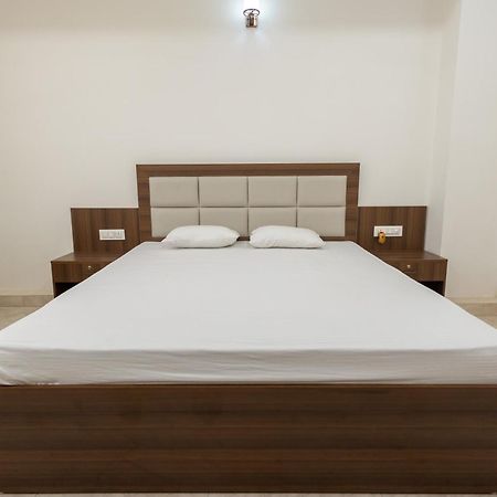 Maryada Maitri Resort -100 Rooms & 3 Banquets 西里古里 外观 照片